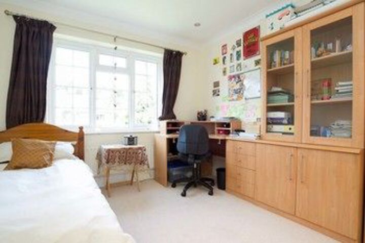 Room 20 of 36