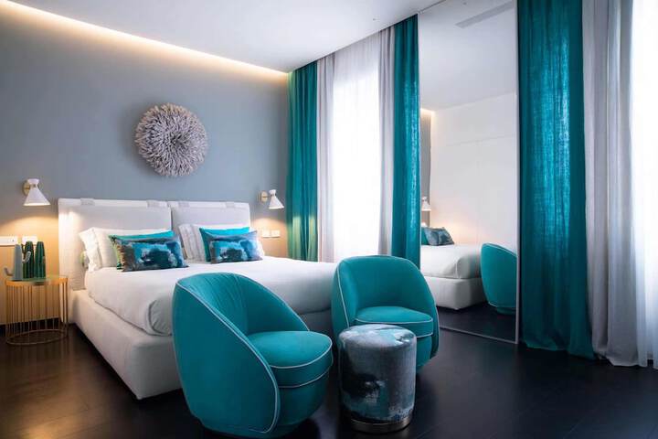 Room 6 of 147
