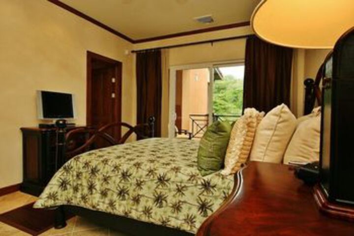 Room 30 of 94