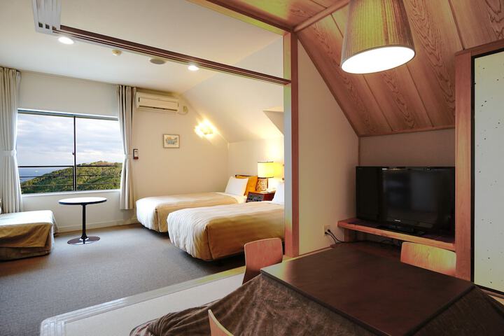 Room 9 of 31