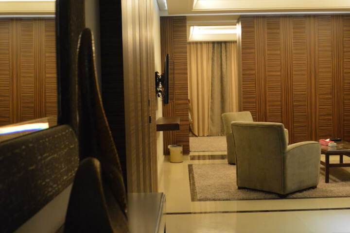 Room 45 of 101