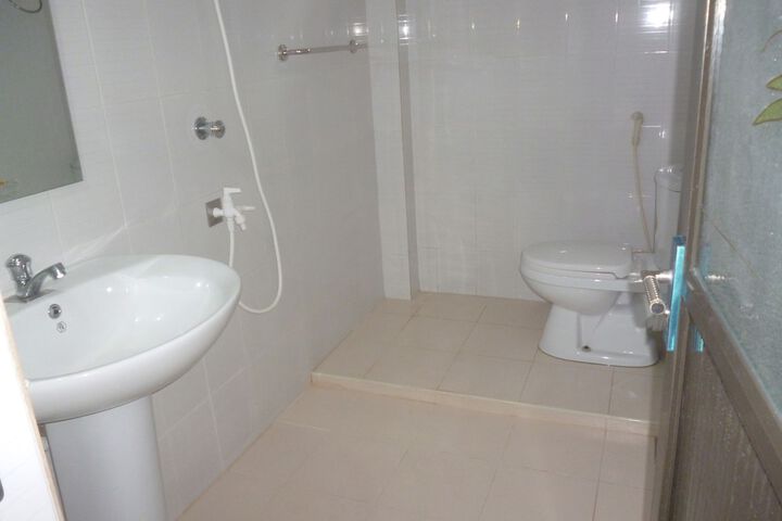 Room 8 of 8