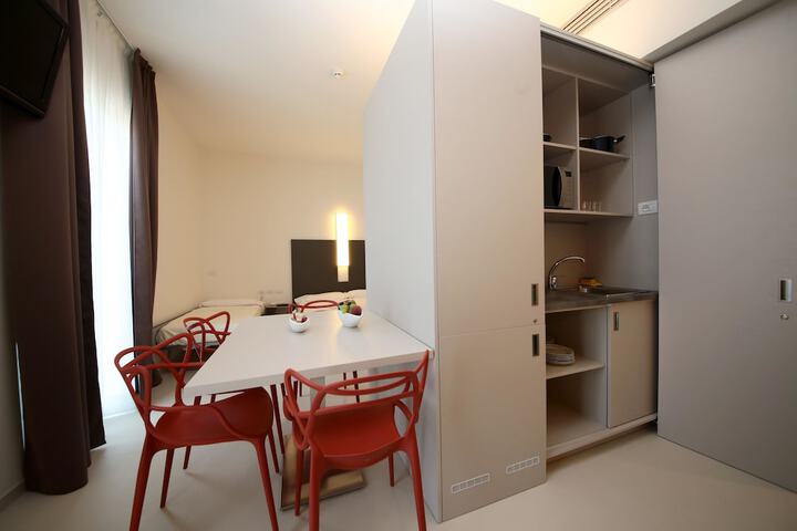 Room 15 of 85