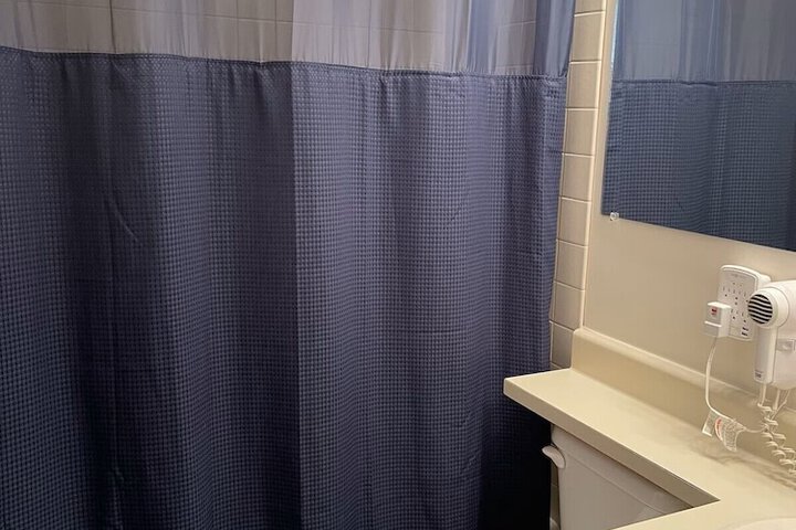 Room 93 of 125