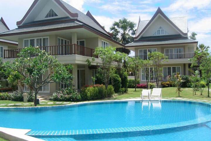 Pools & Facilities