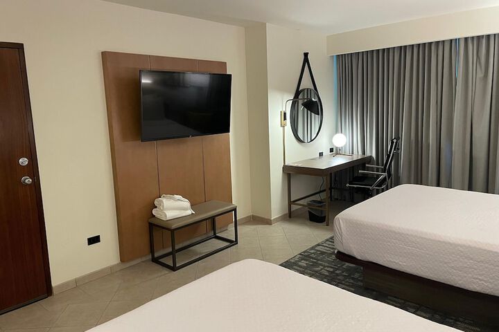 Room 22 of 107
