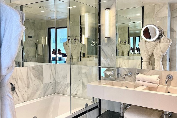 Bathroom Interior Photo