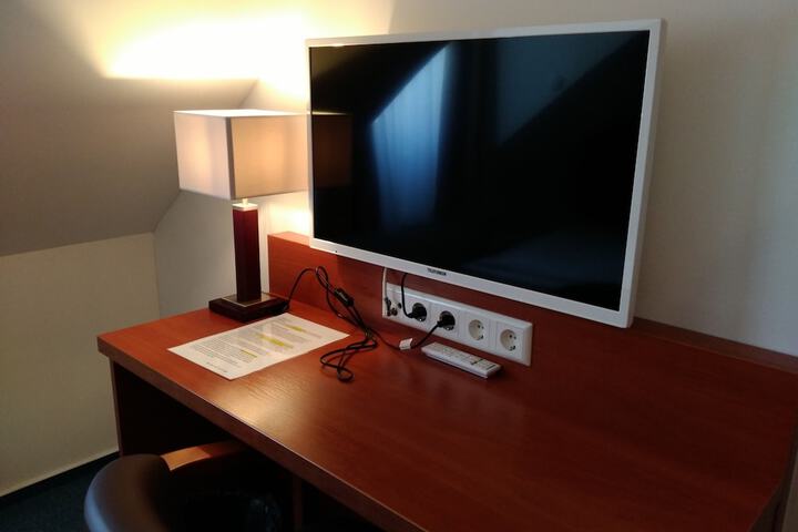 Room 16 of 26