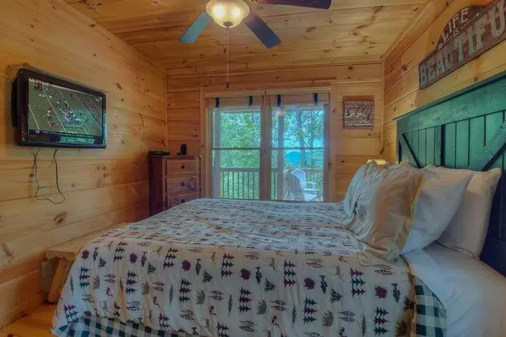 Room 3 of 14