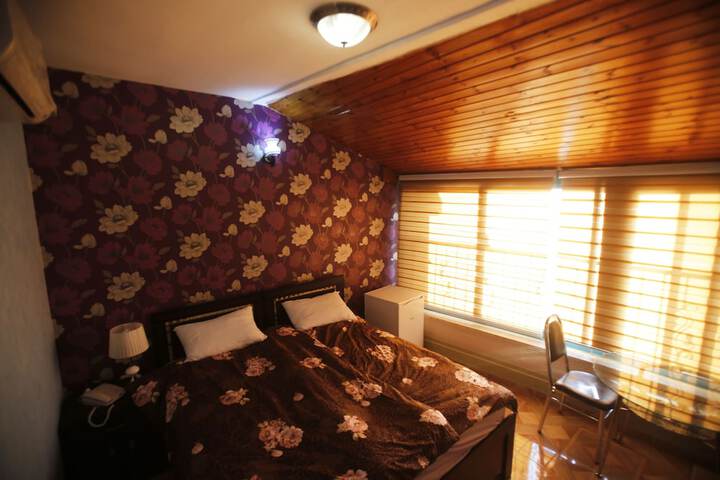 Room 5 of 26