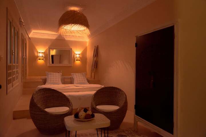 Room 5 of 72