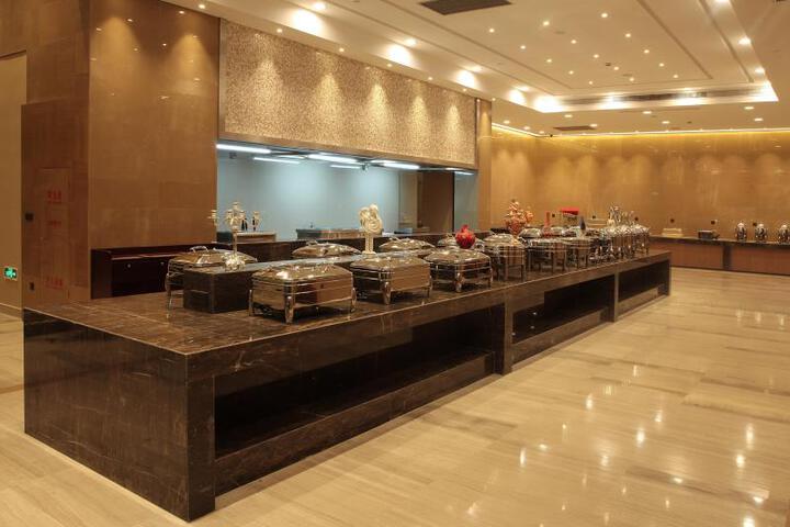Dining 10 of 11