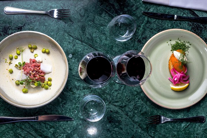 Dining 65 of 76