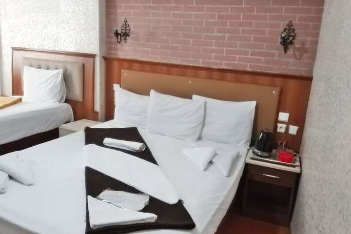 Room 20 of 39