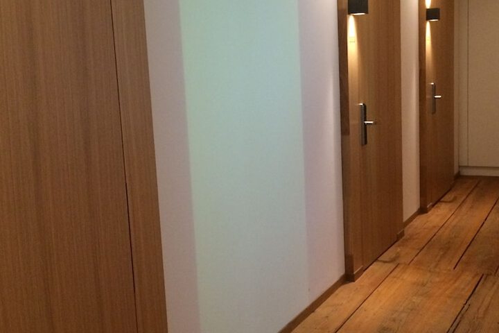 Ballroom/Hall 54 of 60
