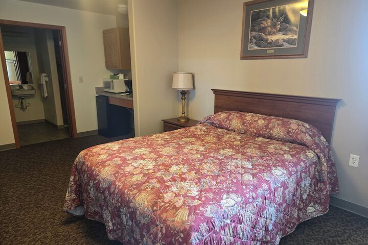 Room 4 of 6