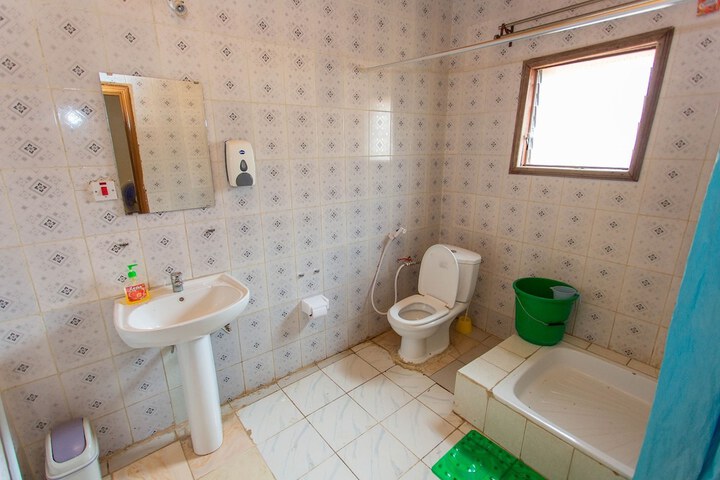 Room 14 of 19