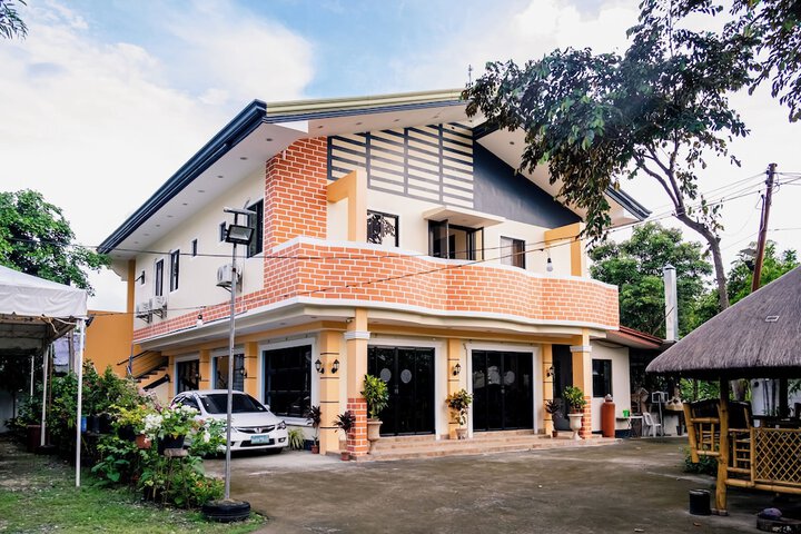 Hotel 8 of 9