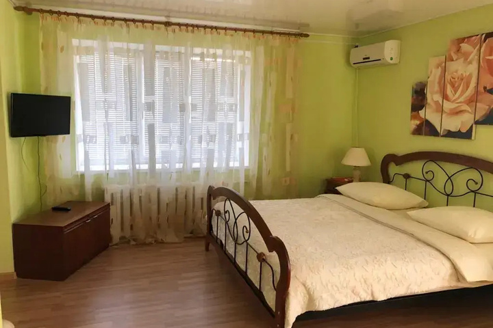 Room 2 of 13