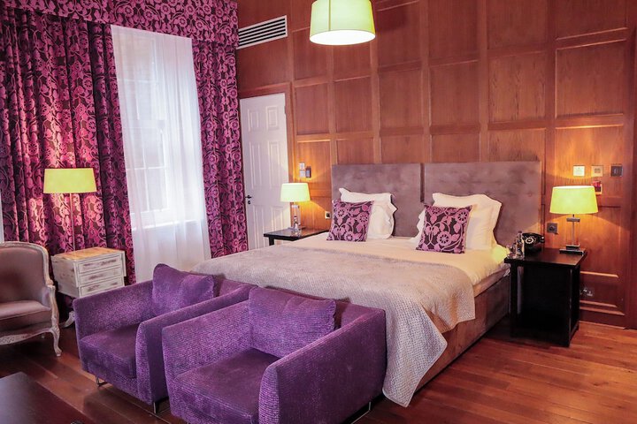 Room 25 of 70