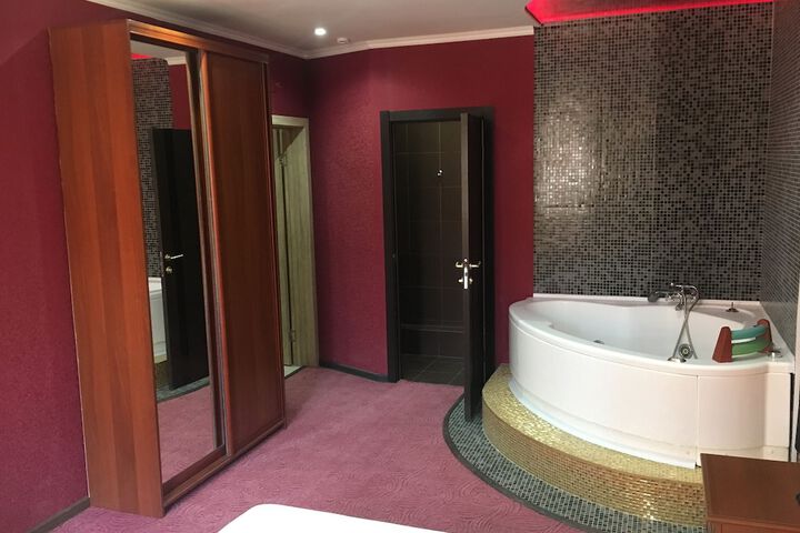 Room 65 of 68