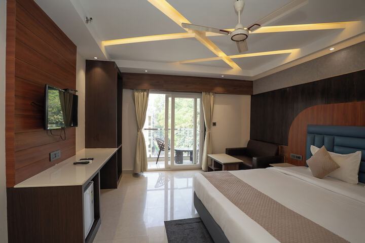 Room 21 of 174
