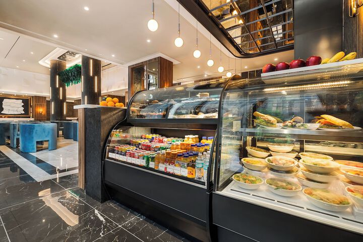 Snack bar