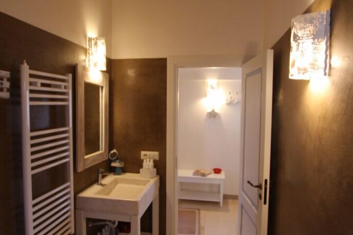 Room 34 of 50