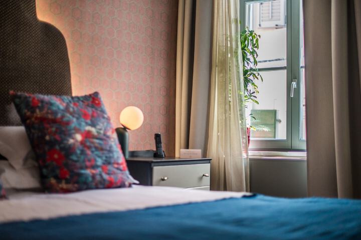 Room 40 of 192