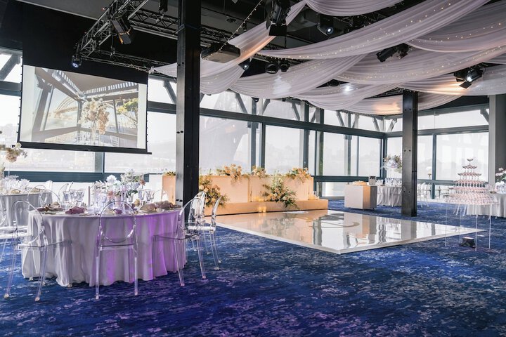 Ballroom/Hall 128 of 164