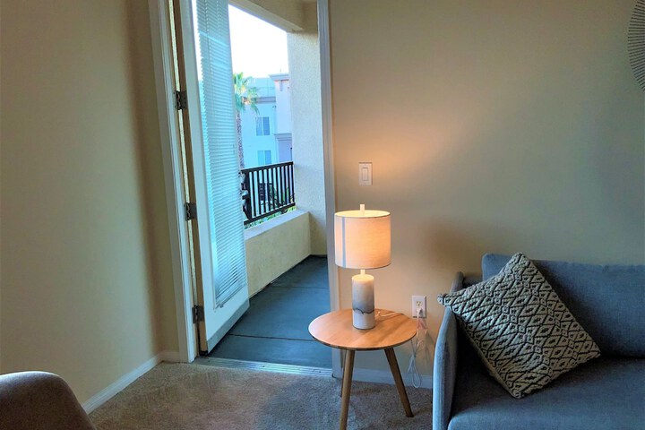 Room 13 of 30