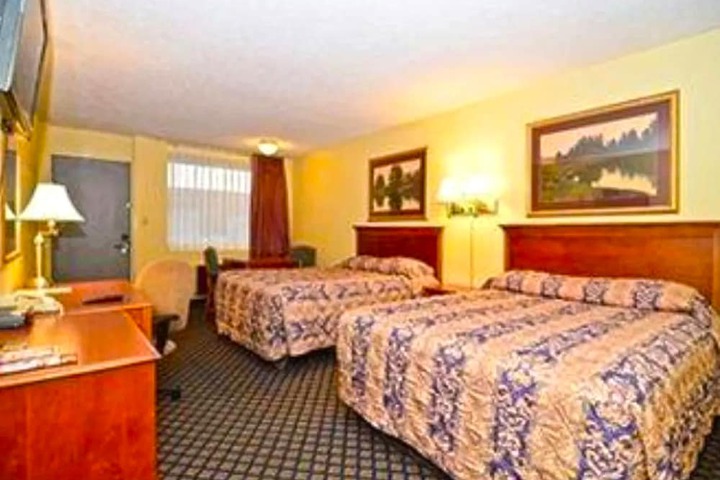 Room 14 of 21
