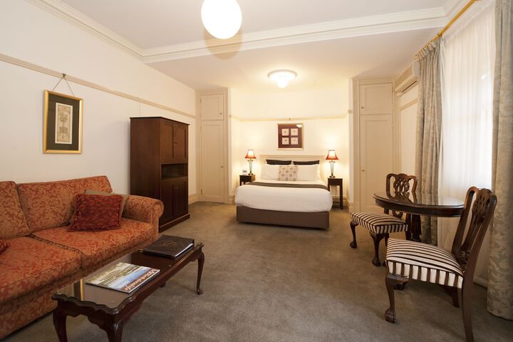 Room 10 of 54