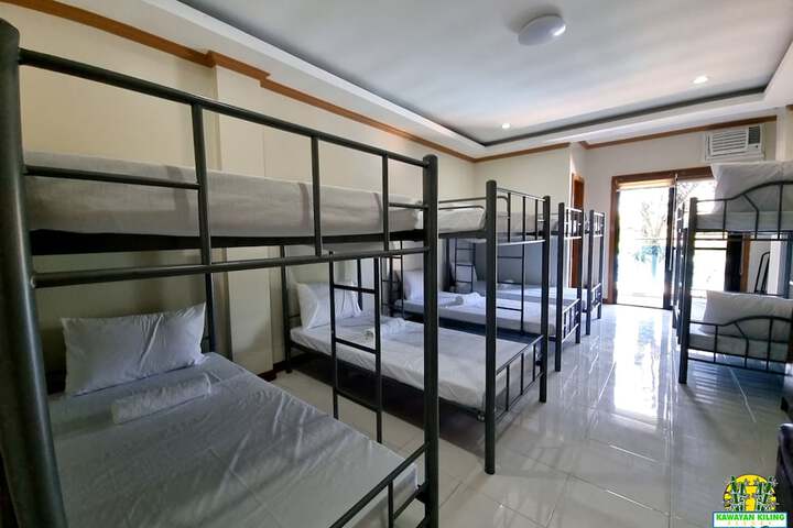 Room 10 of 46