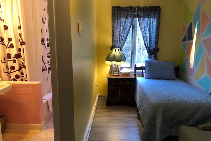 Room 26 of 132