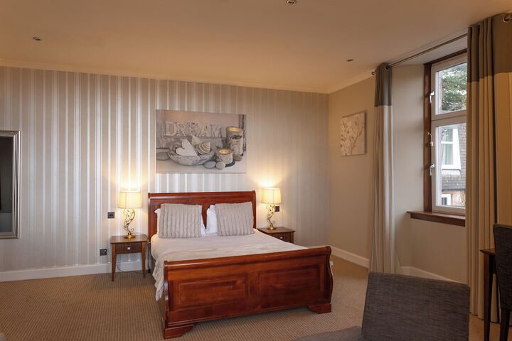 Room 16 of 54