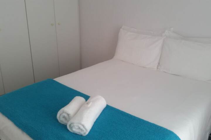 Room 3 of 39