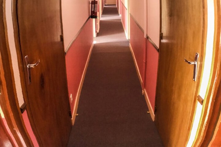 Room 17 of 48