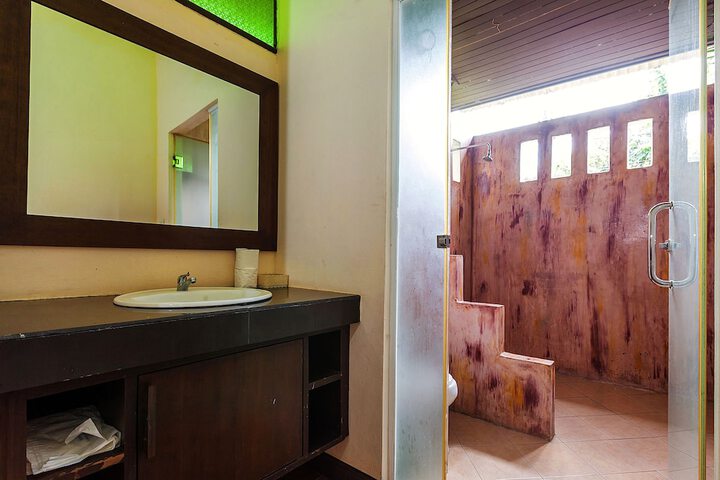 Bath Interior