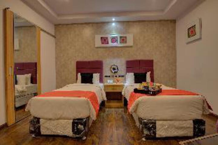 Room 16 of 21