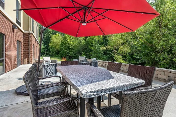 Terrace/Patio 30 of 56