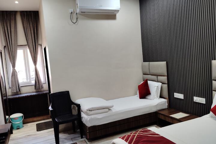 Room 15 of 22