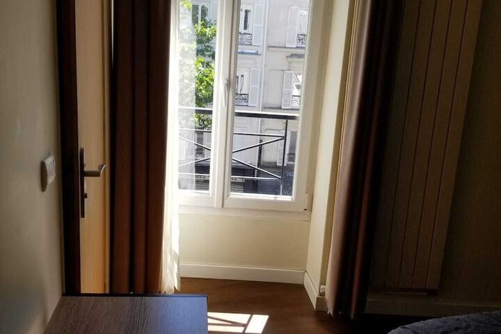 Room 8 of 46