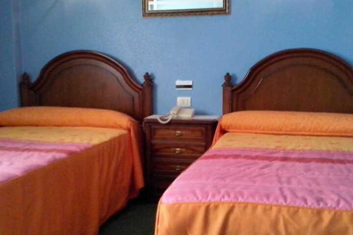 Room 14 of 24