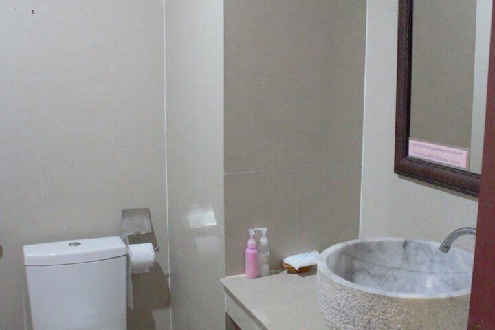 Room 40 of 60