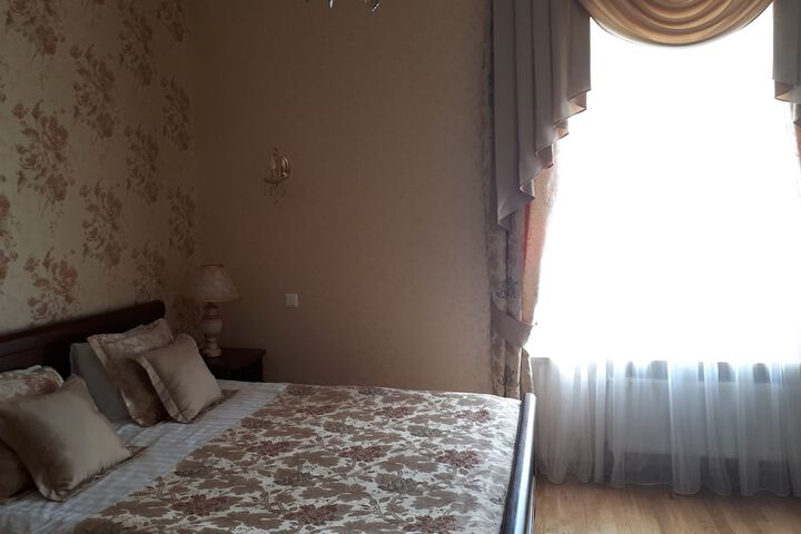Room 10 of 61