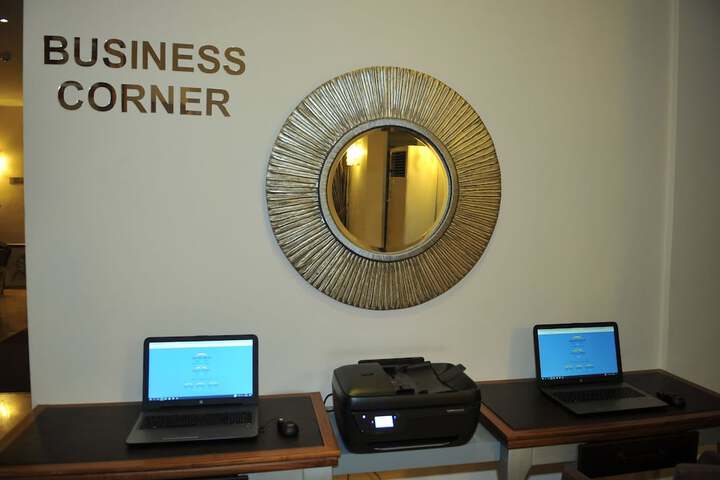 Business Center 58 of 71