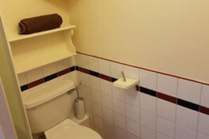 Room 3 of 11