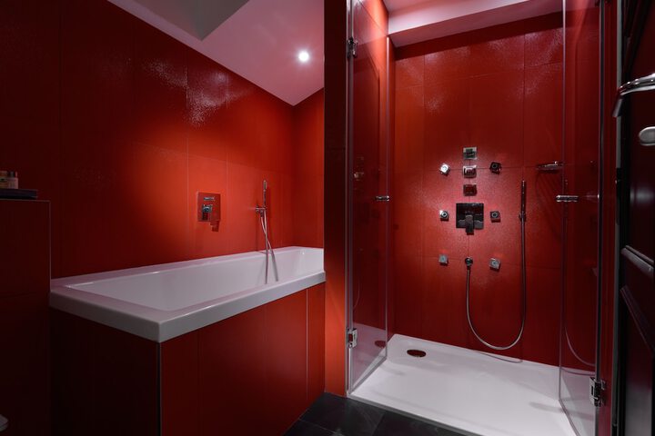 Room 44 of 61