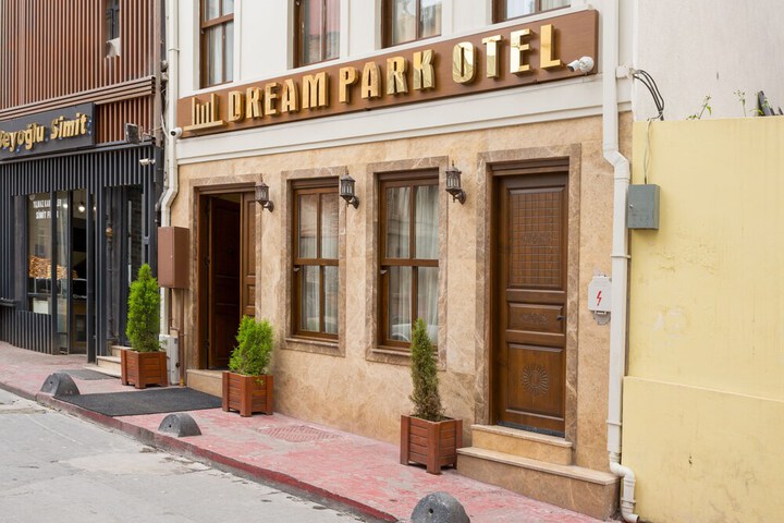Hotel 39 of 45